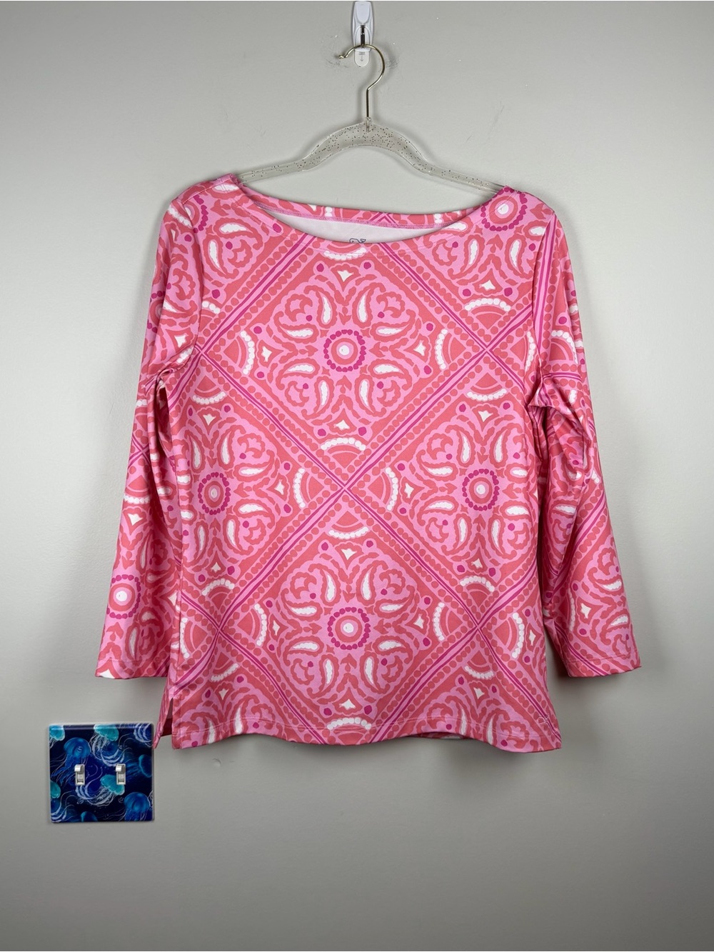 Vineyard Vines Women's Boat Neck Blouse Medium 3/4 Sleeves Pink White Medium